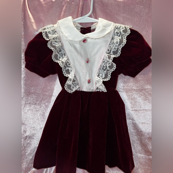 Vintage short stuff maroon lace dress - Picture 5 of 10